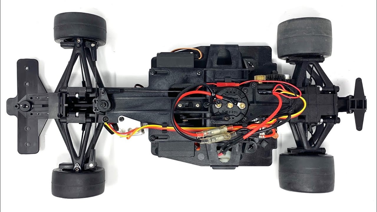 Kyosho's £600 Vintage F189 Ferrari Chassis Build, Drive & Review
