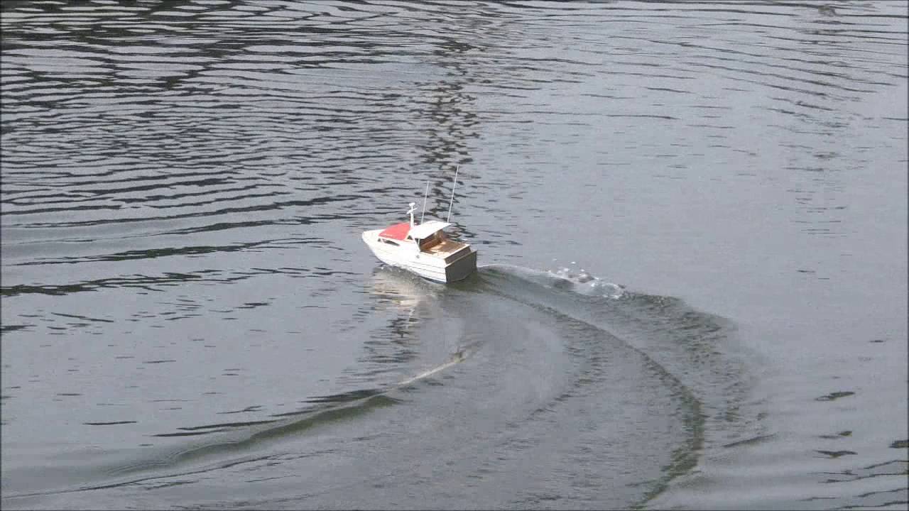 RC BOAT 木製ラジコンボート 地球堂Jupiter M401 - YouTube