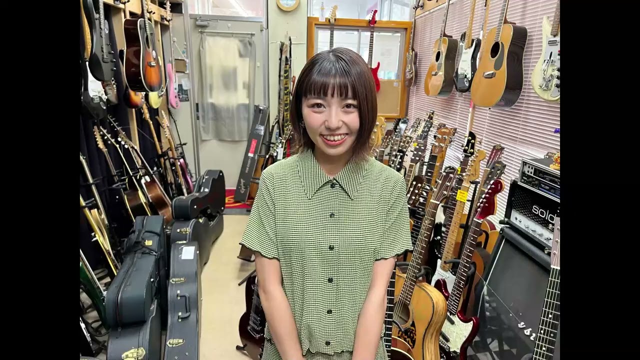 YAMAHA FG-110（赤ラベル）1969年製 当時の純正ハードケース付！ - YouTube