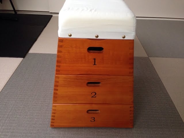 とび箱 練習 跳び箱型収納 buck - YouTube