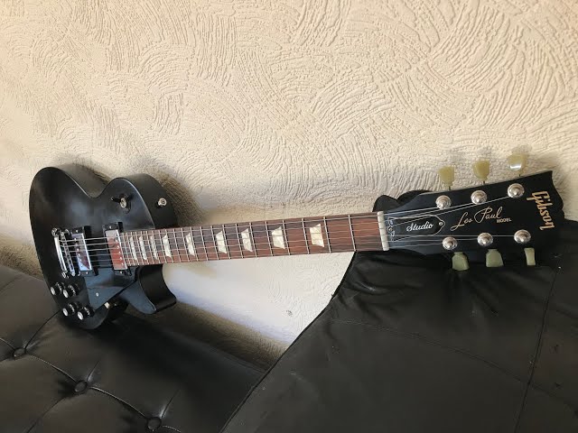 Gibson Les Paul Studio 2011 guitar review - YouTube