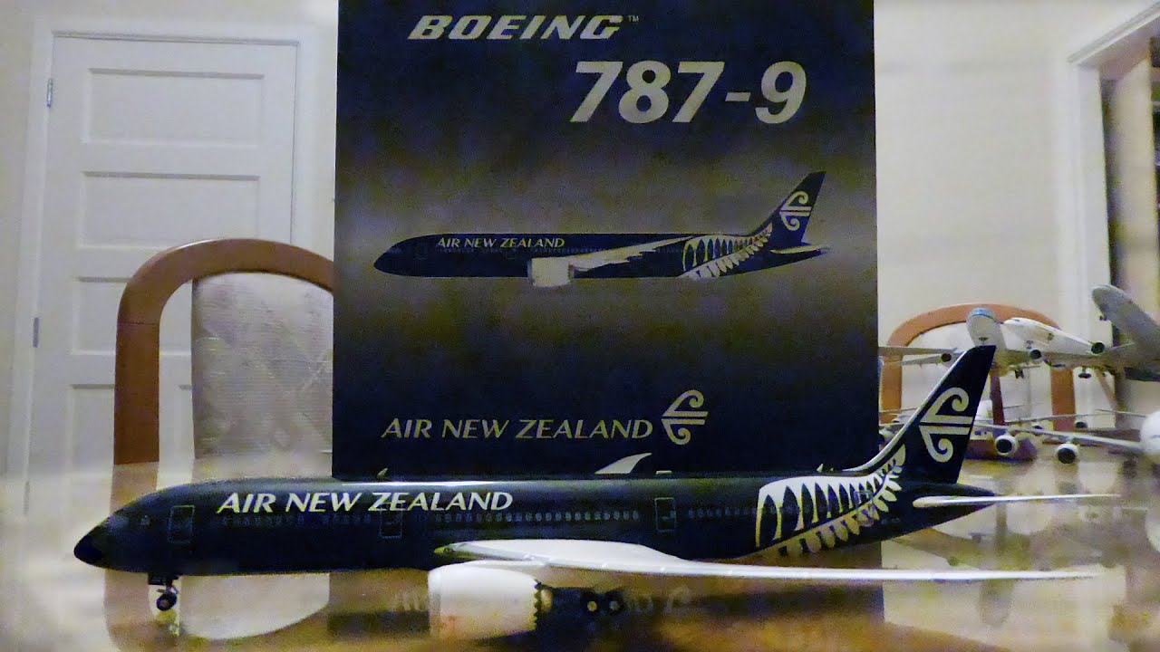 Air New Zealand 787-9 'All Black' 1:200 Phoenix Unboxing and