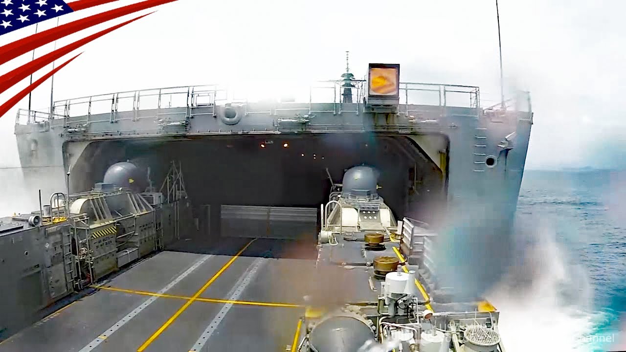US Navy's LCAC Enters of Japanese Amphibious Transport Dock - YouTube