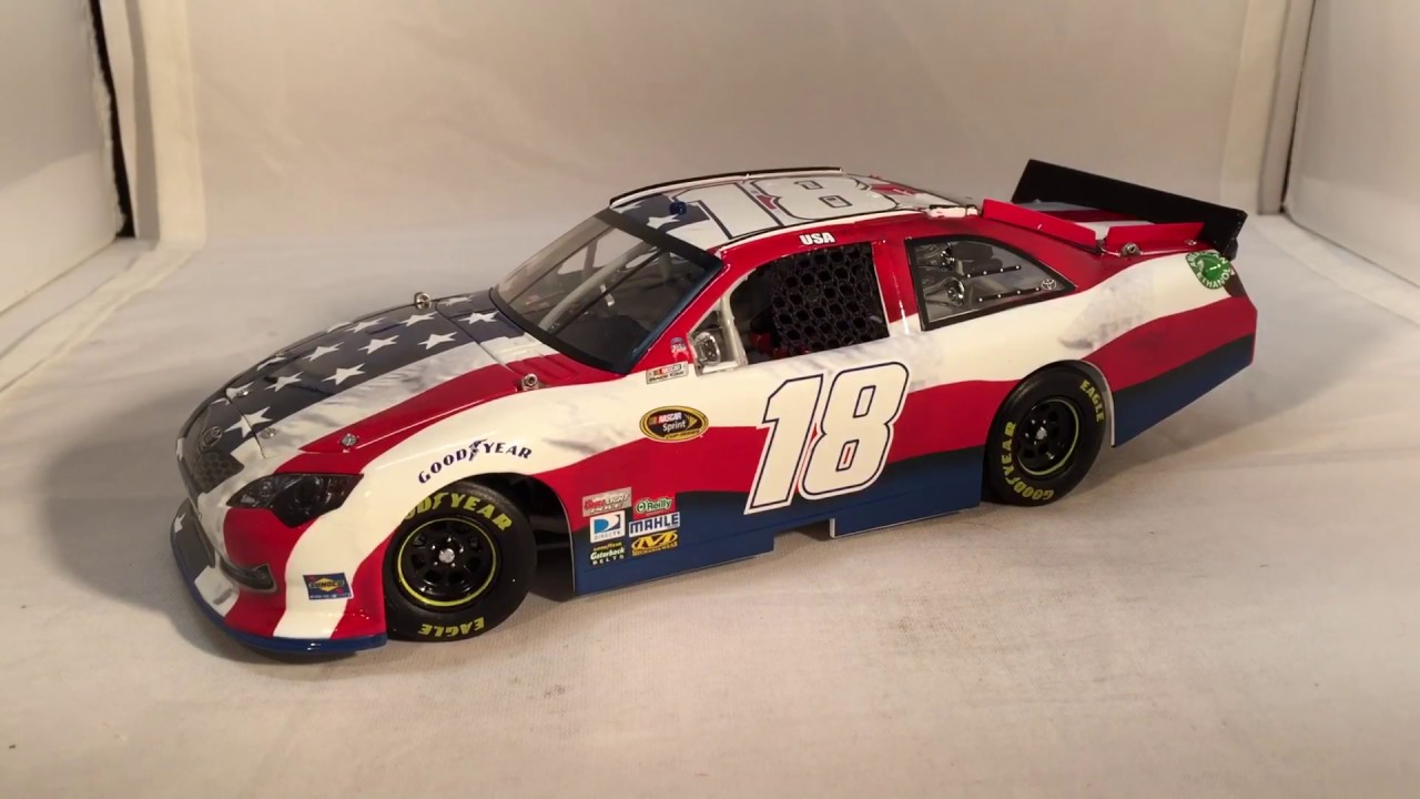 Review: 2011 Kyle Busch #18 M&Ms 9/11 Memorial Toyota 1/24 NASCAR