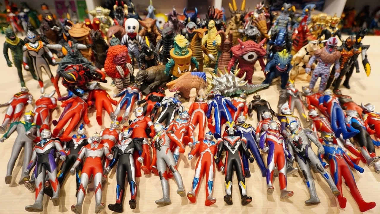 What's in store? Ultraman Soft Vinyl Junk!!] I got the monster I