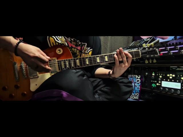 B'z PRAY 【LIVE-GYM 2010 