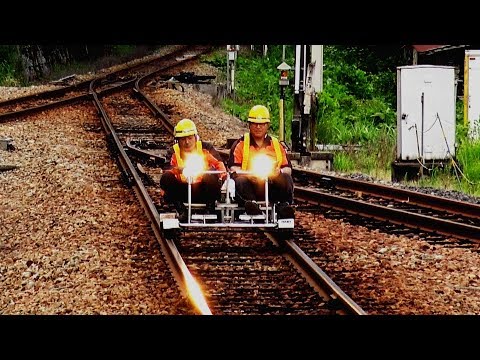 JR三江線 レール温度上昇により軌道を目視点検 (6-Aug-2017) - YouTube