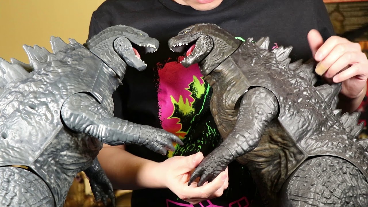 Godzilla 24 inch Figures: Comparing 2019 and 2014 - YouTube