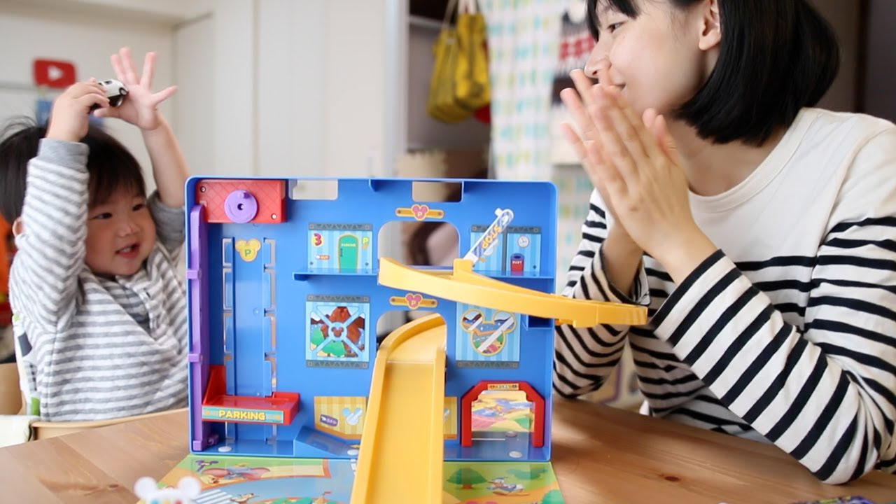 ディズニートミカ パノラマケース - YouTube