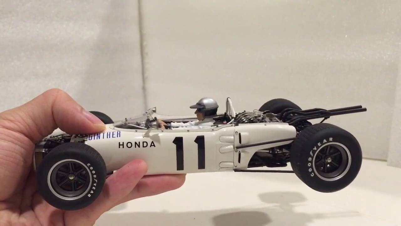 1 18 AUTOart Honda RA272 F1 Mexico GP Winner 1965 with Driver
