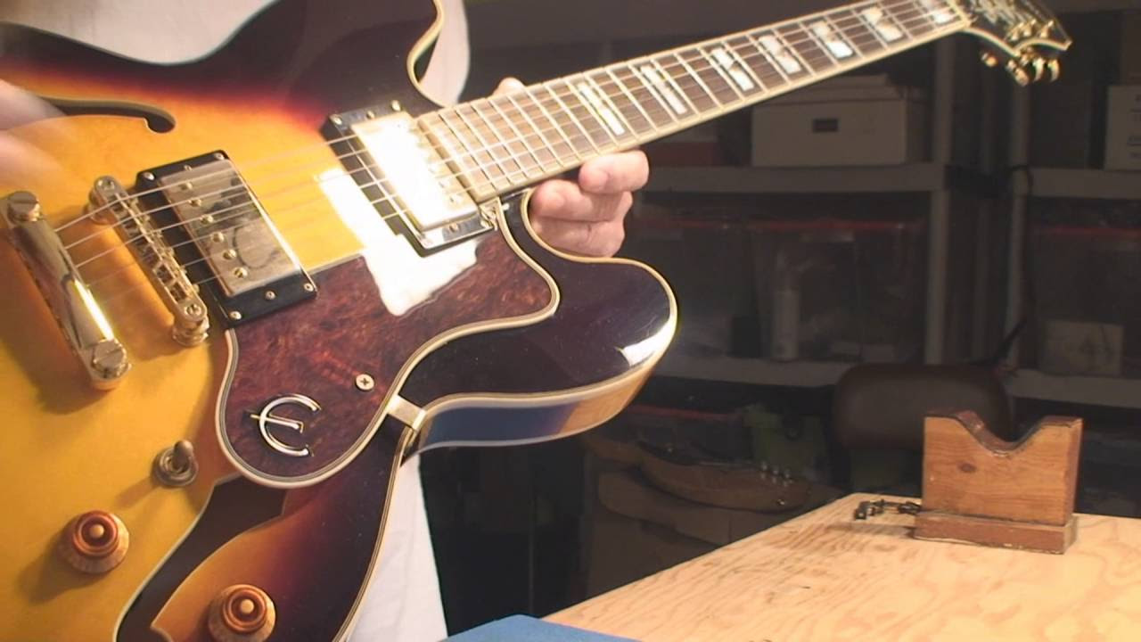 Epiphone Sheraton II VS Guitar - YouTube