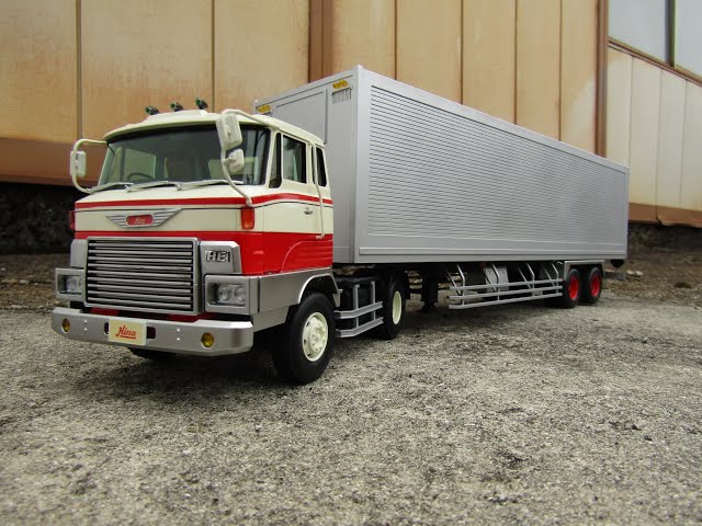 T-GARAGE店長がキットレビュー＆製作 アオシマ 1/32 日野 HEトラクター