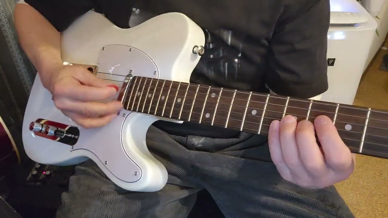 PLAYTECH ( プレイテック )TL250 Rose White エレキギター - YouTube