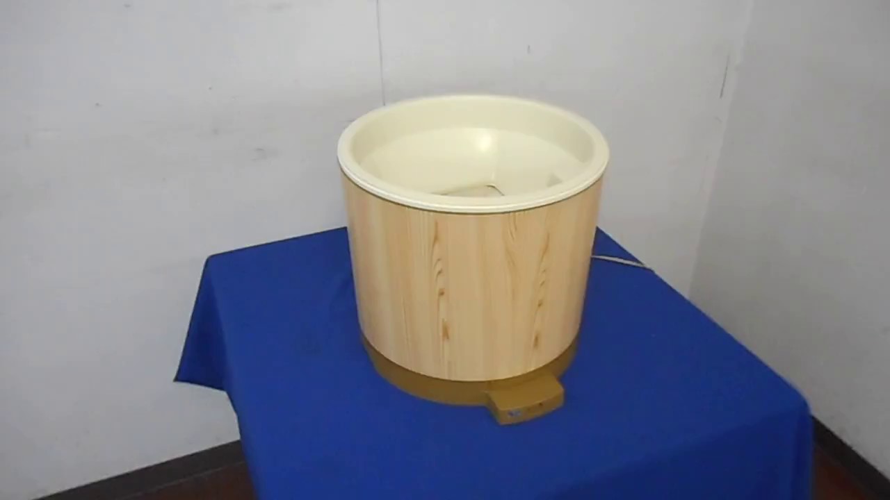 SUZUMO 鈴茂器工 寿司・おにぎり兼用お櫃型ロボット SSG-GTO - YouTube