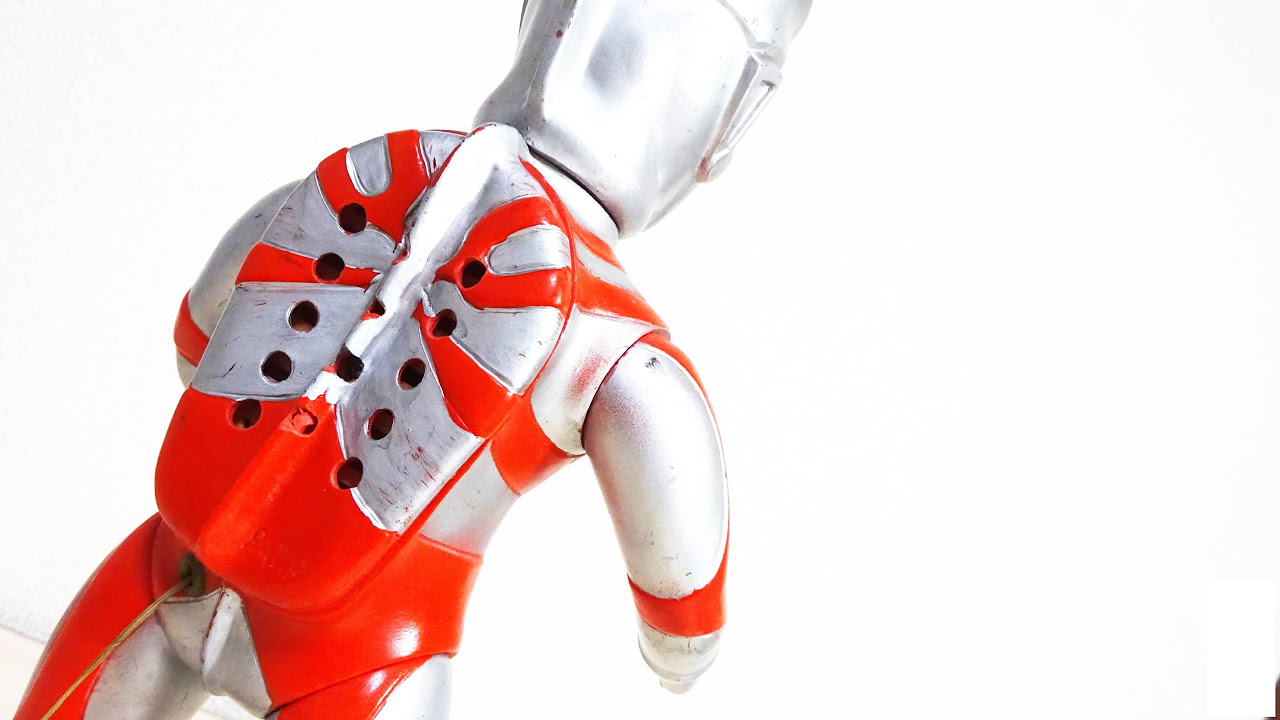 An original! Masudaya Ultraman A talking doll - YouTube
