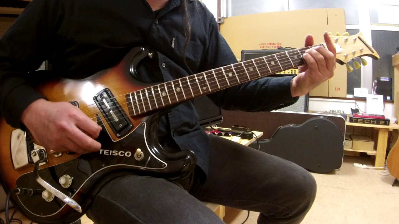 Teisco V-2 - YouTube