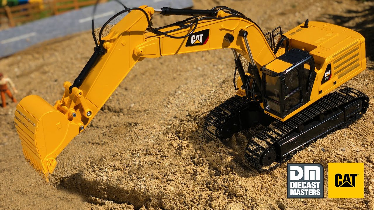 京商、本格的なアクションを手軽に楽しめる「CAT RC建機シリーズ」を