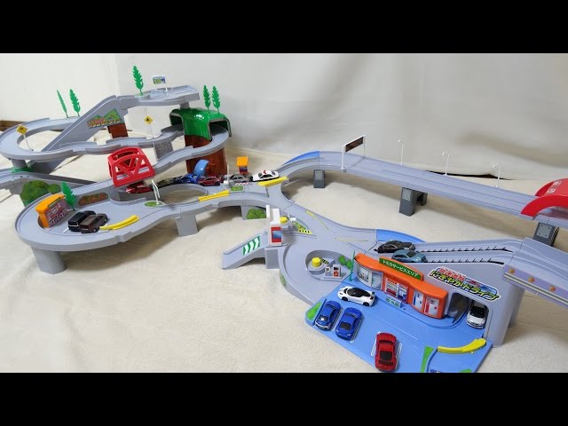 トミカ 峠やまみちドライブ＆高速道路にぎやかドライブを連結! Tomica