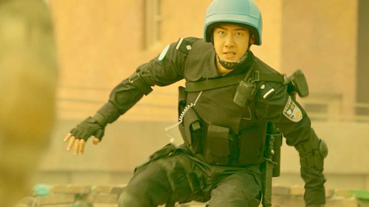 UNIQワン・イーボー（王一博）パルクールから銃撃戦まで驚異の