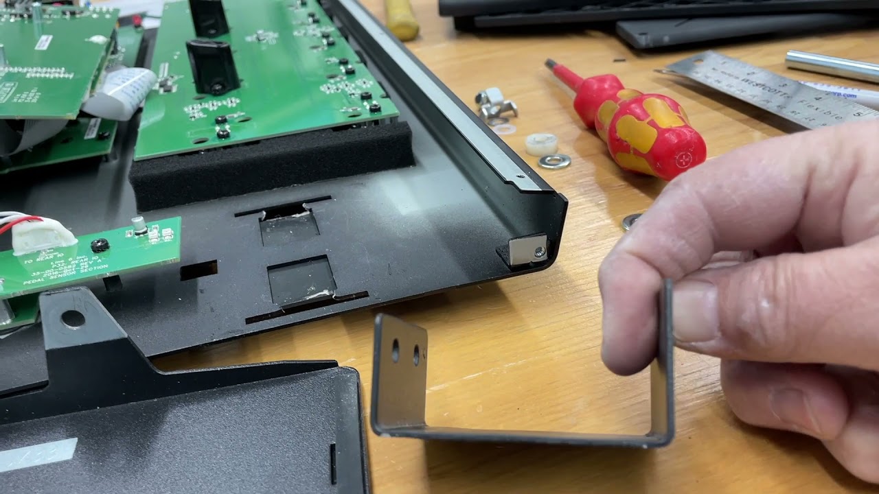 How to Repair a Line 6 Helix Expression Pedal - YouTube