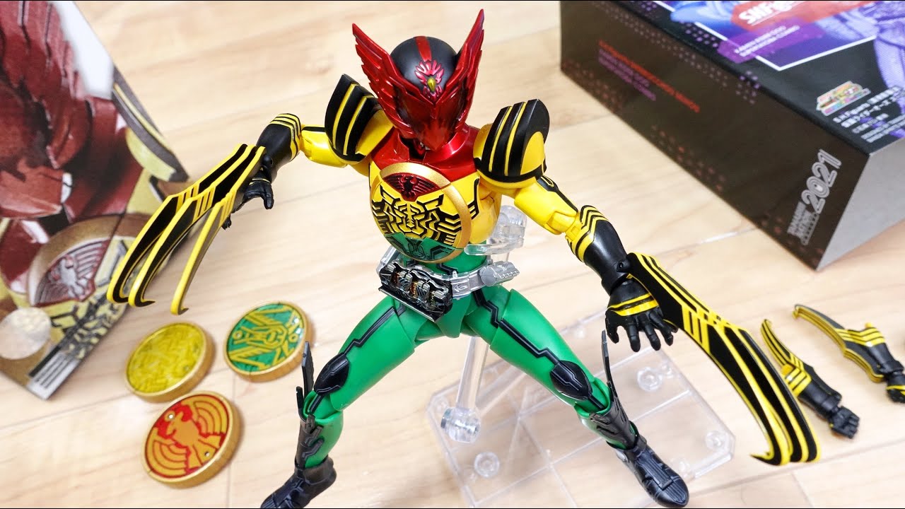 未来のコアメダルで変身！真骨彫 仮面ライダーオーズ スーパー