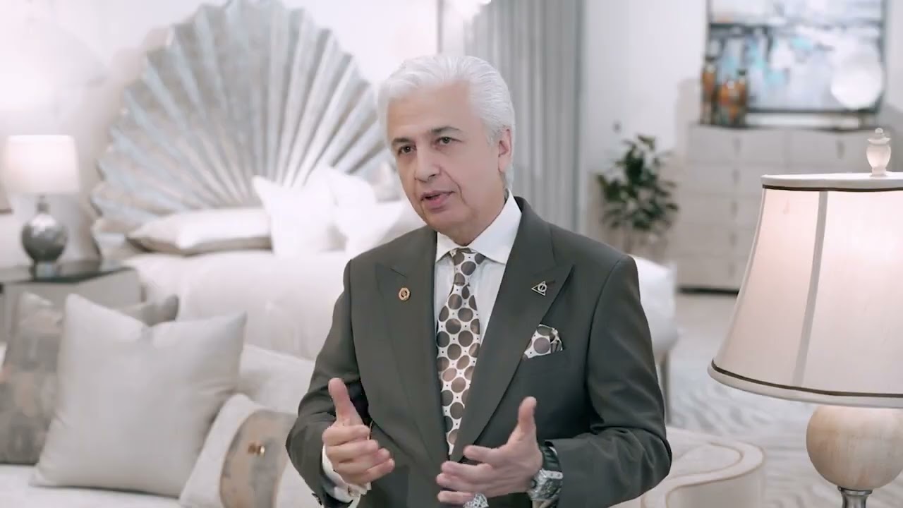 Villa Valencia Classic Chestnut Gentleman's Chest From Michael