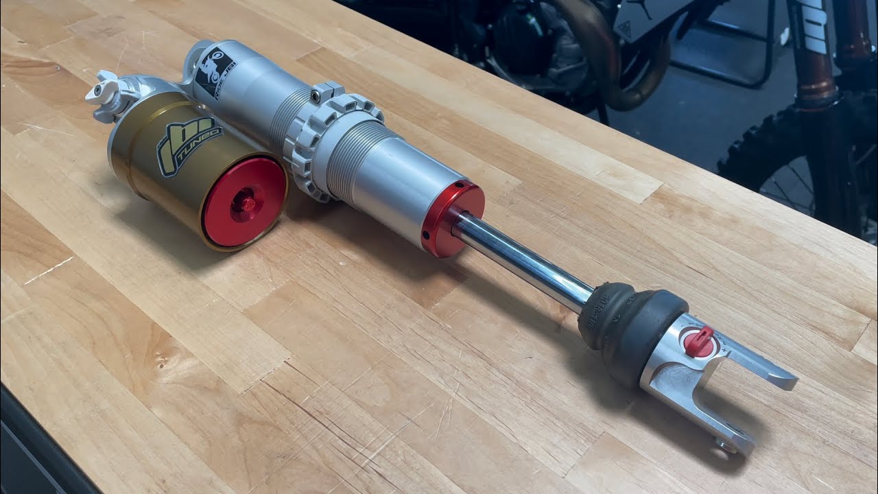 2023 KTM 350XCF - WP Shock Revalve - Moto Spec - YouTube