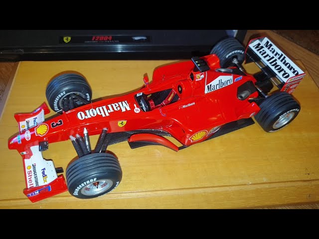 1/18 Michael Schumacher 2000 Japanese GP - Marlboro Ferrari F2000