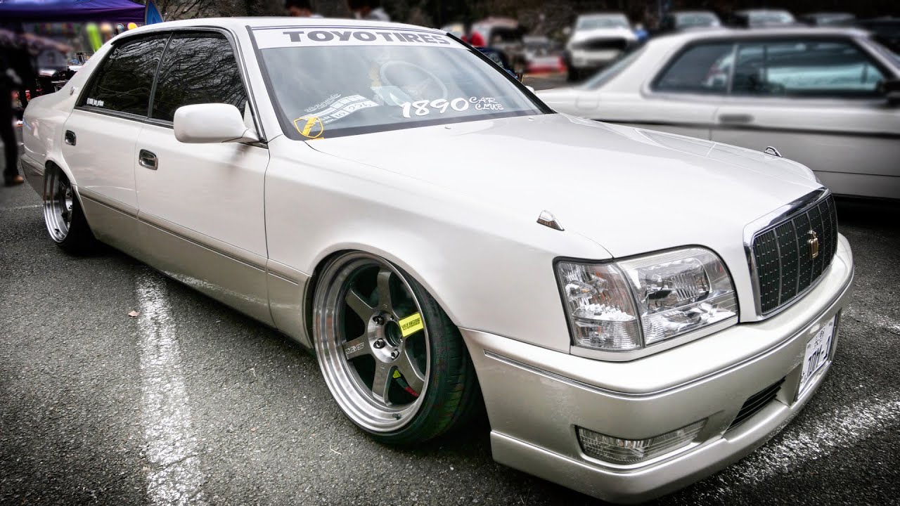 スーパーローダウン クラウンマジェスタ TOYOTA CROWN MAJESTA V8