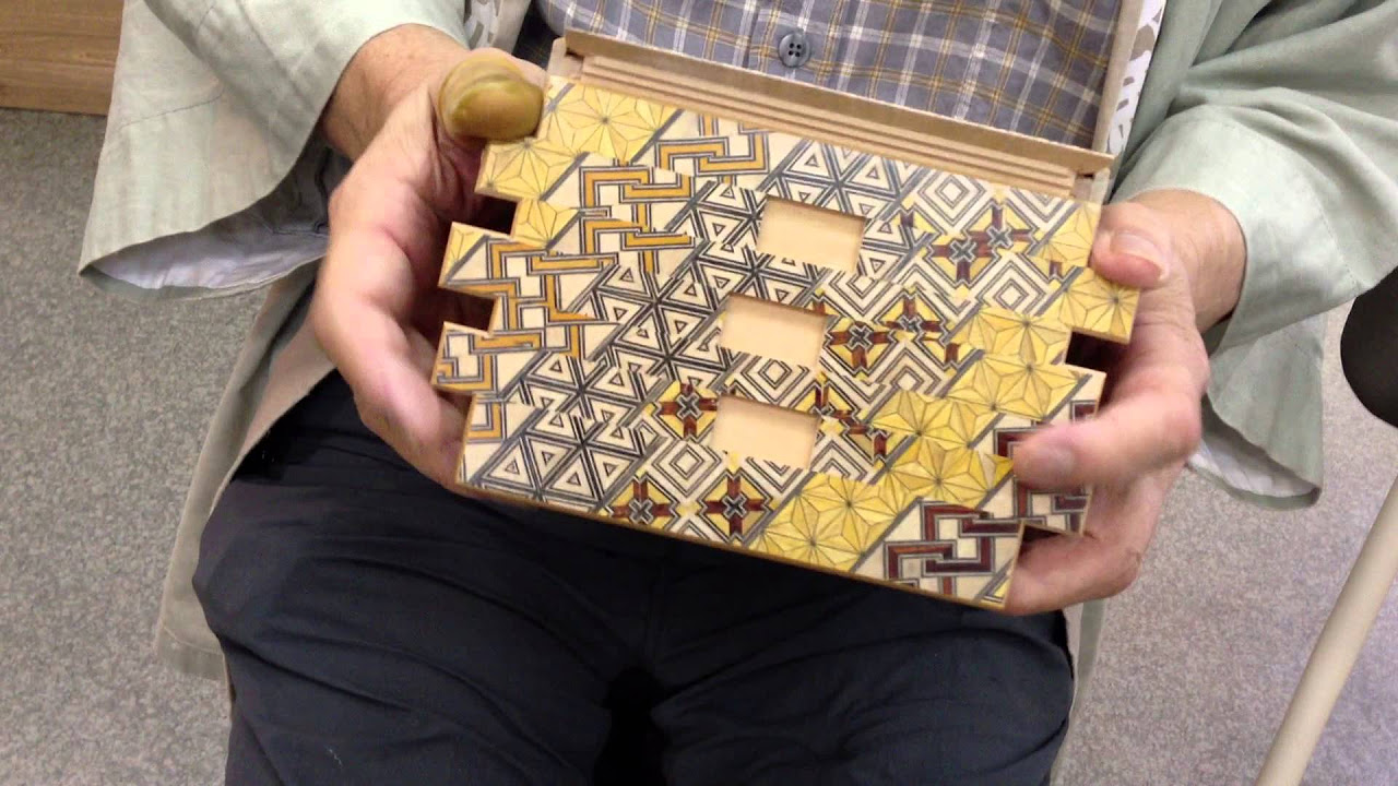 Japanese puzzle box 72steps with secret compartment Koyosegi - YouTube