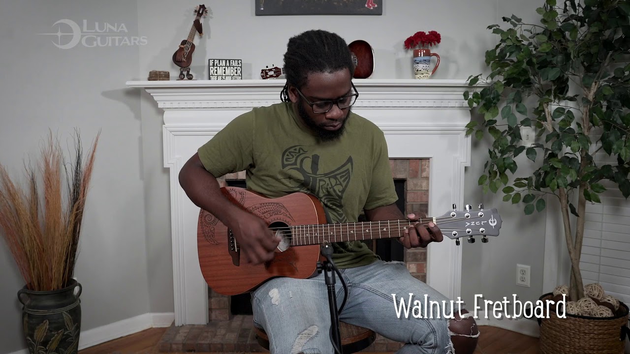 SAFARI TATTOO TRAVEL GUITAR W/ GIGBAG