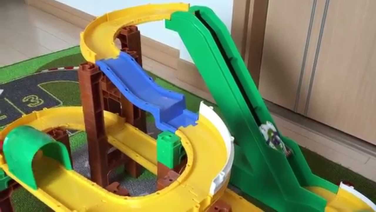 トミカ トミカシステム 3WAYオートやまみちどうろセット レイアウト2