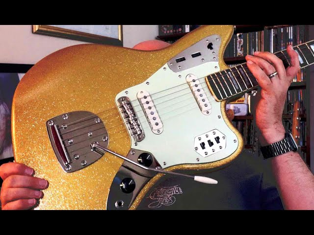 Squier FSR Limited Edition Classic Vibe 70s Jaguar in Gold Sparkle