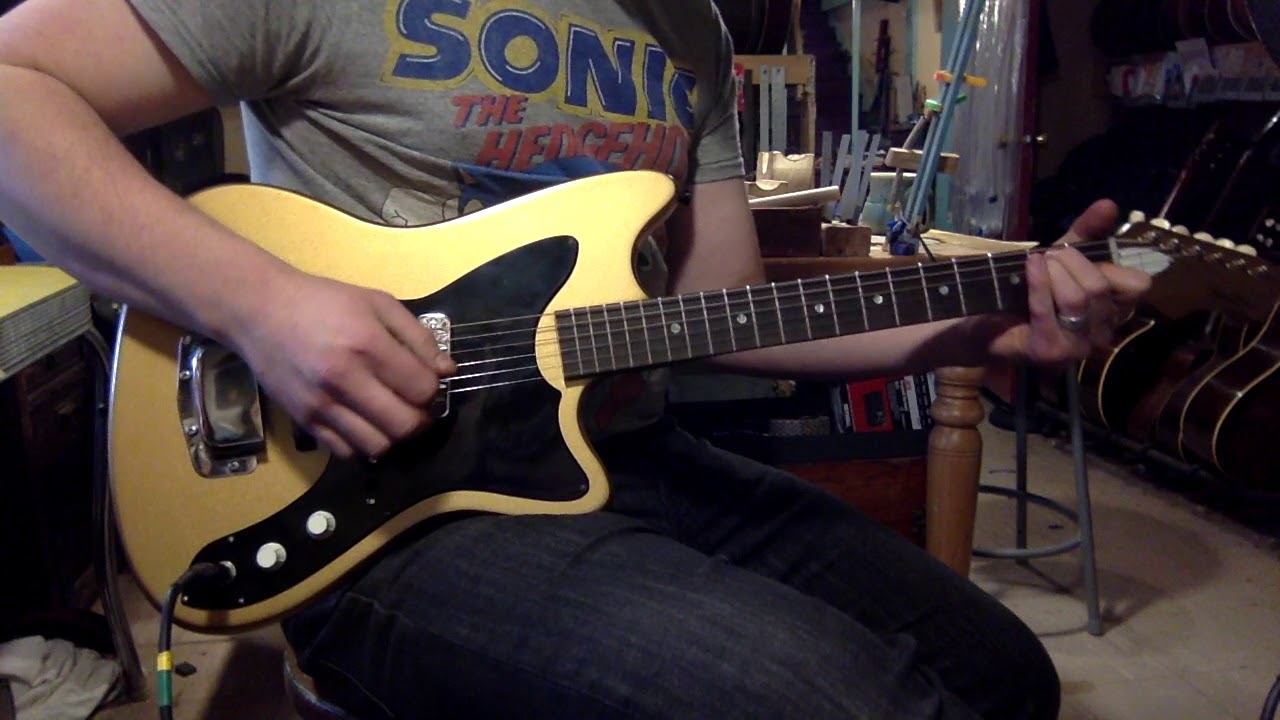 1960s Harmony-made Airline 