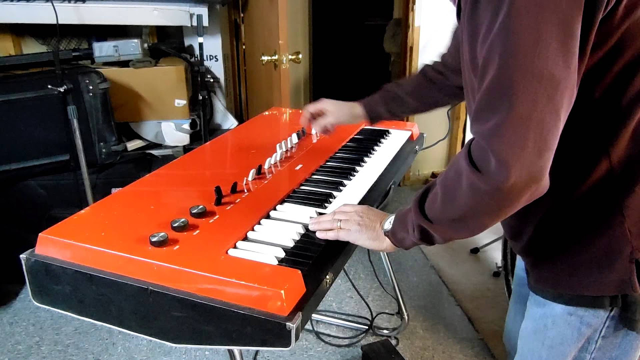 DEMO YAMAHA YC-20 COMBO ORGAN WITH TOUCH VIBRATO - YouTube