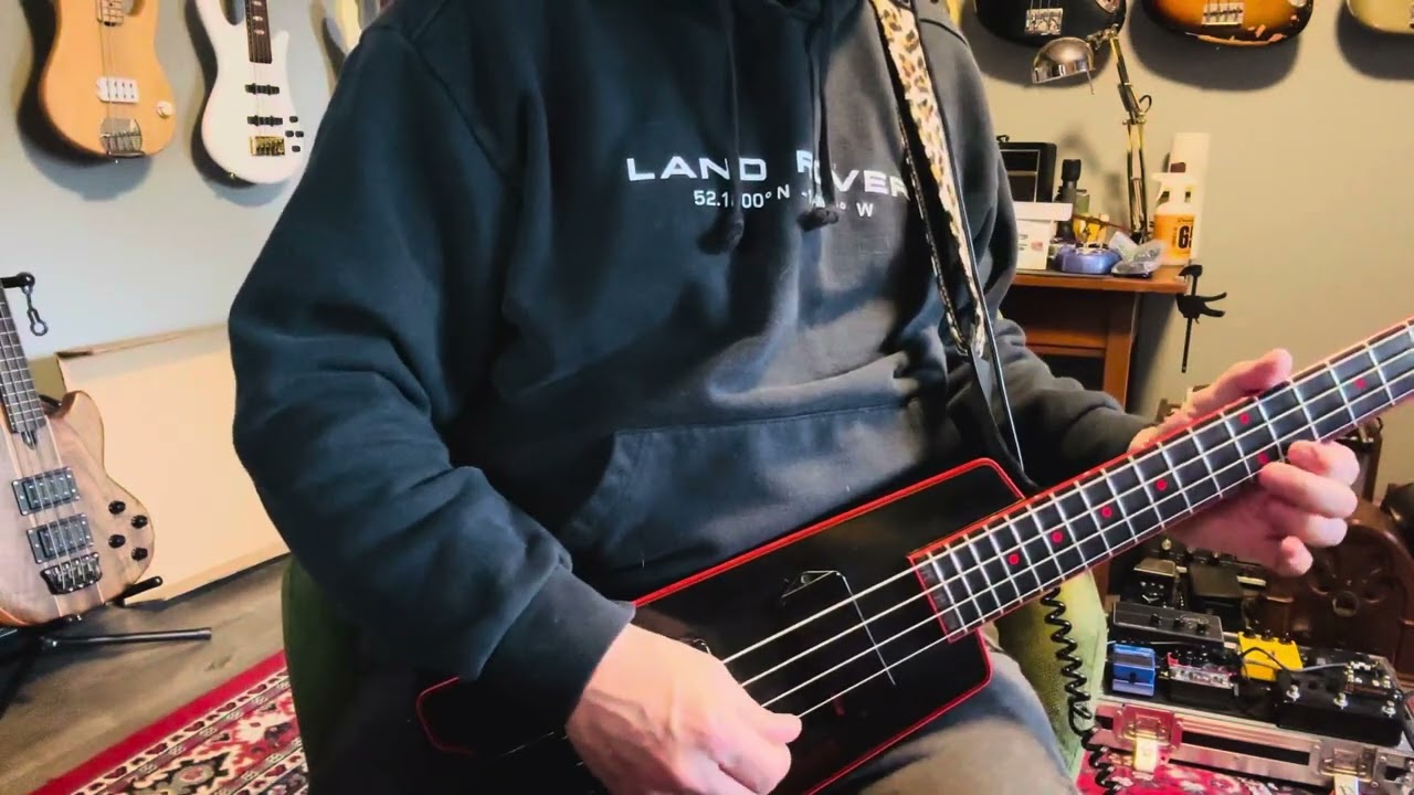 1984 Washburn Bantam Headless Bass - YouTube