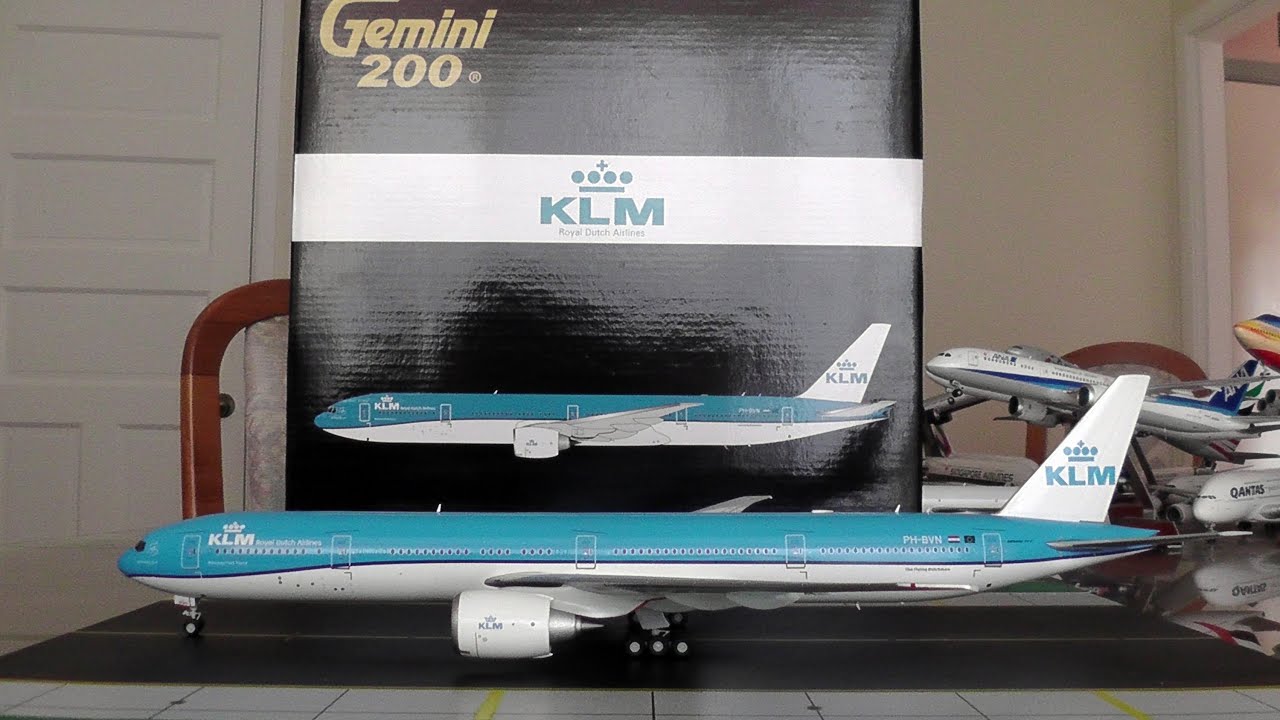 Gemini Jets 1:200 KLM 777-300ER 'New Livery' Unboxing and Review