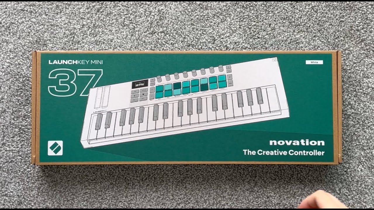 Novation Launchkey Mini 37 Mk4 White - Unboxing and Review - YouTube