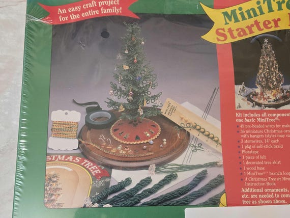 Westrim Green Beaded Miniature Christmas Tree Kit 