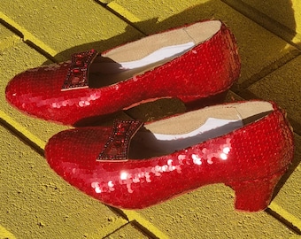 オズの魔法使い ルビーの靴のレプリカ - Etsy 日本