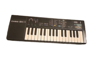 Casio SK-1 Portable 32 Key Sampling Keyboard Made In Japan