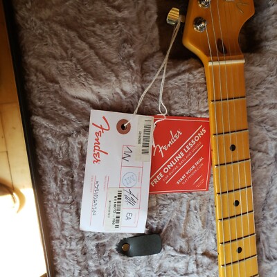 Fender American Ultra Stratocaster SSS 6 String Maple Fingerboard