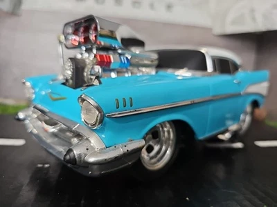 Muscle Machines Chevrolet 1:18 Scale Diecast & Toy Vehicles for