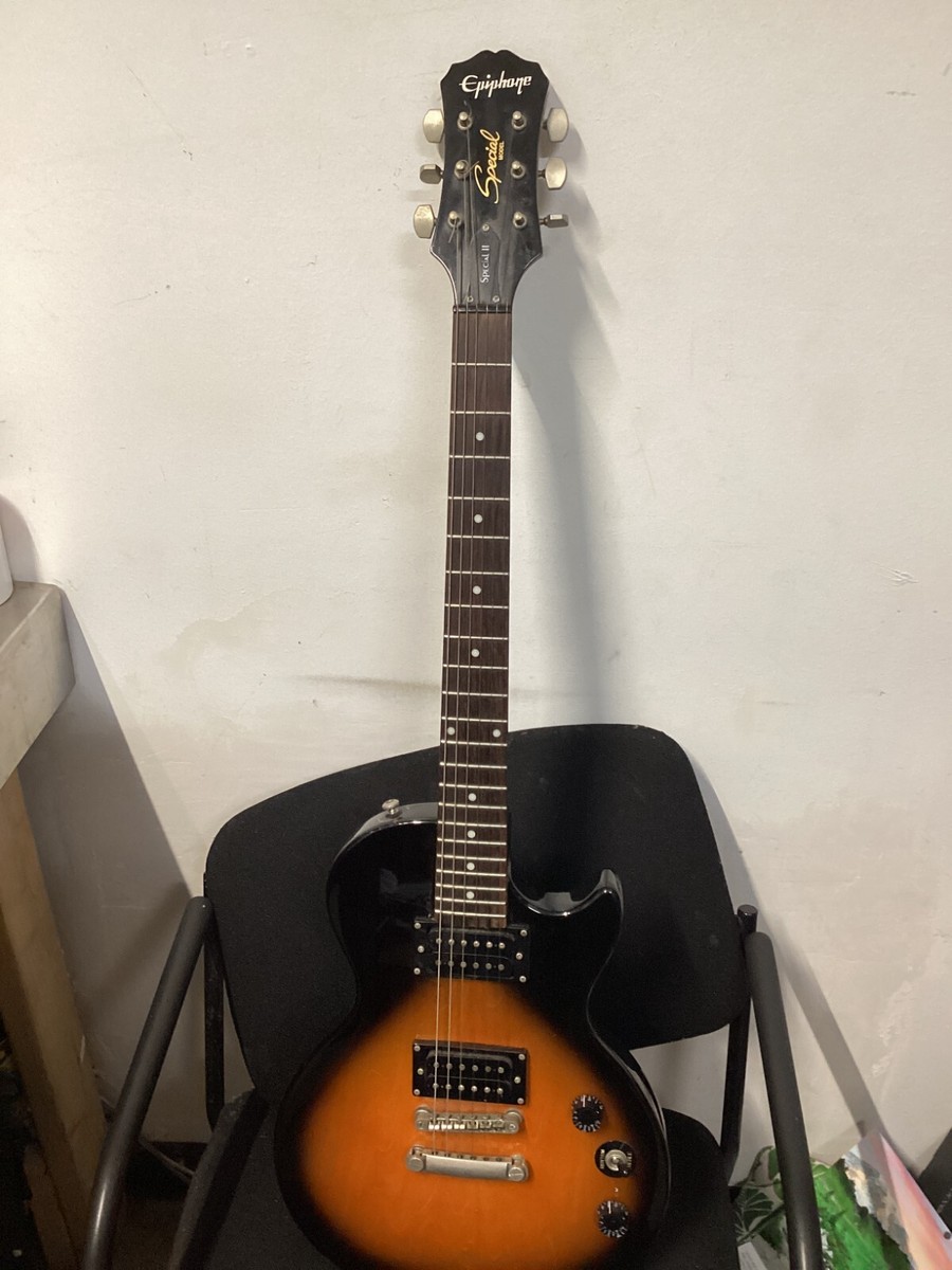 VTG Epiphone Les Paul Special II 6-String Electric Guitar Right