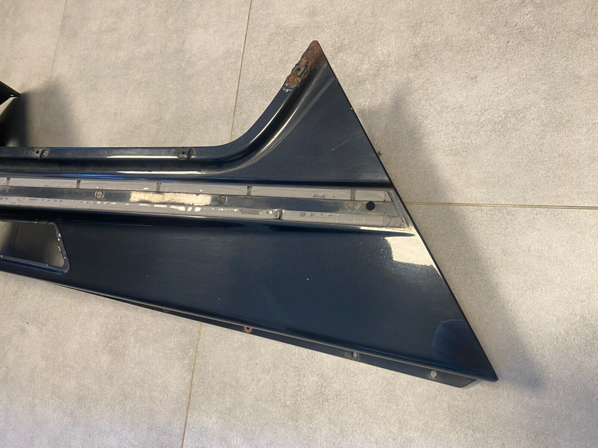 Mercedes G class W463 GENUINE Front Fender Right A4638806806 02-07