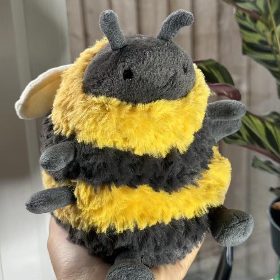 NWT Jelly cat Albee Bee Soft Plush Happiest Little Bumble Toys