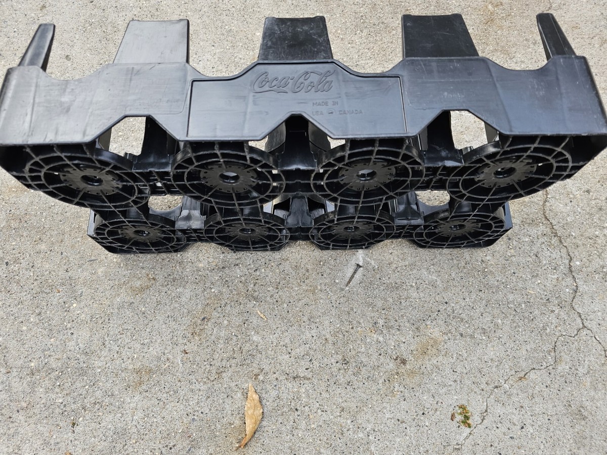 COCA COLA COKE CRATE BLACK PLASTIC HOLDS 2L BOTTLES FOR 8 HEAVY