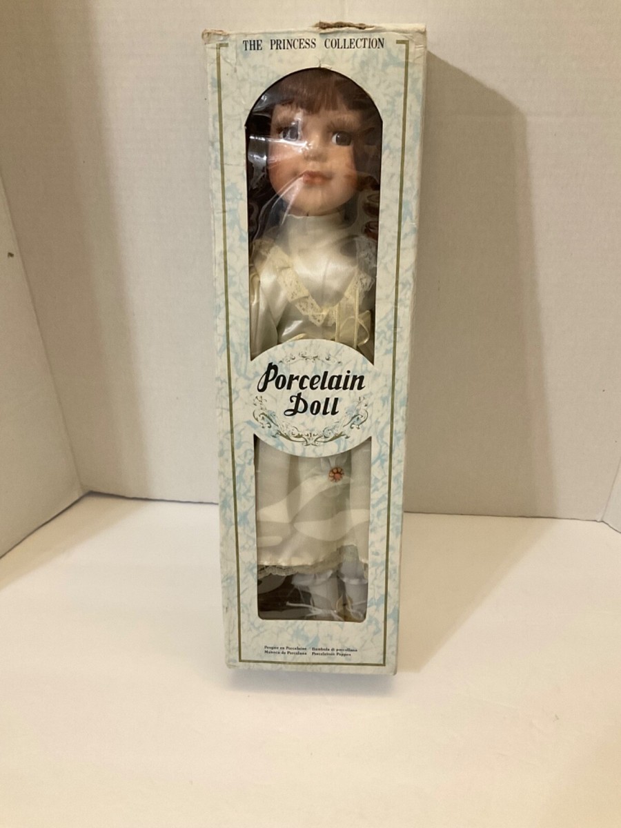 The Princess Collection Collectible Porcelain Doll 16