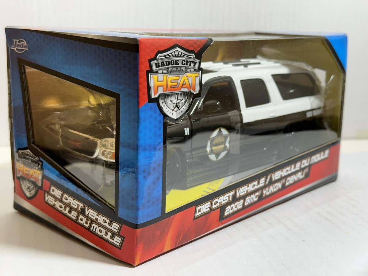 JADA HEAT 2002 GMC YUKON DENALI POLICE CAR 1:24 DIECAST MODEL #93