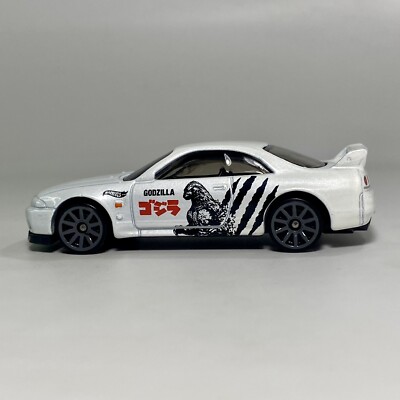 Nissan Skyline GT-R [BCNR33] GODZILLA 1:64 Diecast Diorama Model
